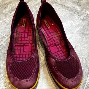 Ecco slip on flats size 41, cranberry and yellow
